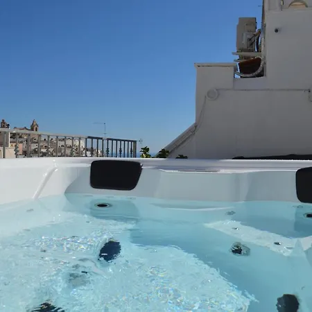 21mqsuitehomes , Con Mini Piscina Privata, Con Vasca Idromassaggio & Standard Apartment