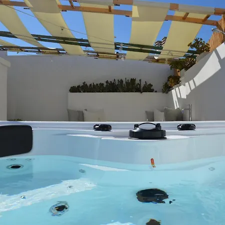 Apartment 21mqsuitehomes , Con Mini Piscina Privata, Con Vasca Idromassaggio & Standard Ostuni