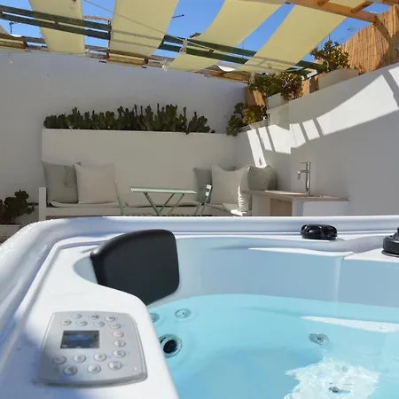 21mqsuitehomes , Con Mini Piscina Privata, Con Vasca Idromassaggio & Standard *