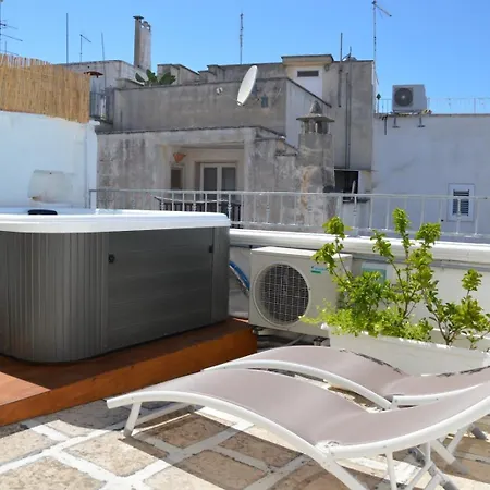 Apartment 21mqsuitehomes , Con Mini Piscina Privata, Con Vasca Idromassaggio & Standard Ostuni