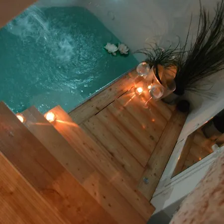 21mqsuitehomes , Con Mini Piscina Privata, Con Vasca Idromassaggio & Standard Ostuni